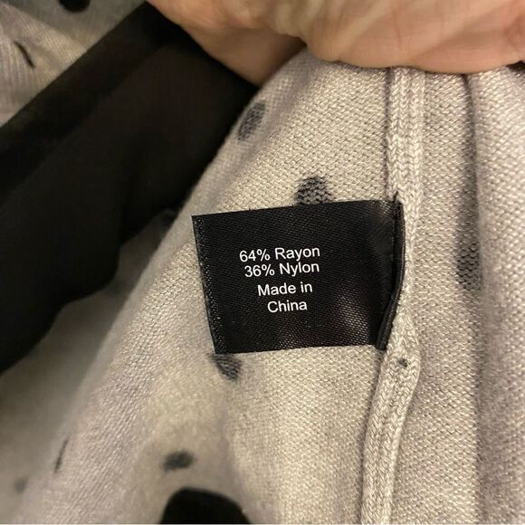 Lane Bryant knit gray black polka dot v neck sweater chiffon trim 18/20 - Picture 7 of 10